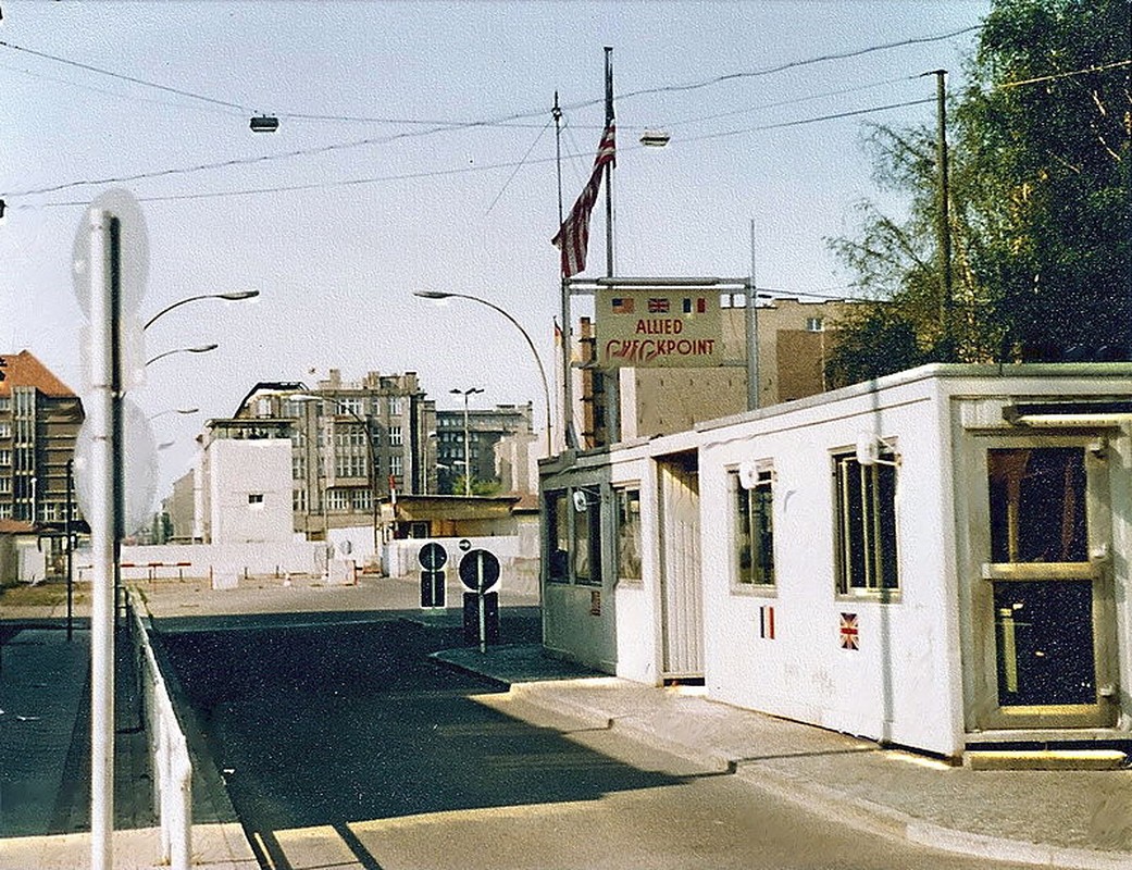 Tram Charlie: noi the hien ro nhat bo mat Chien tranh Lanh-Hinh-8