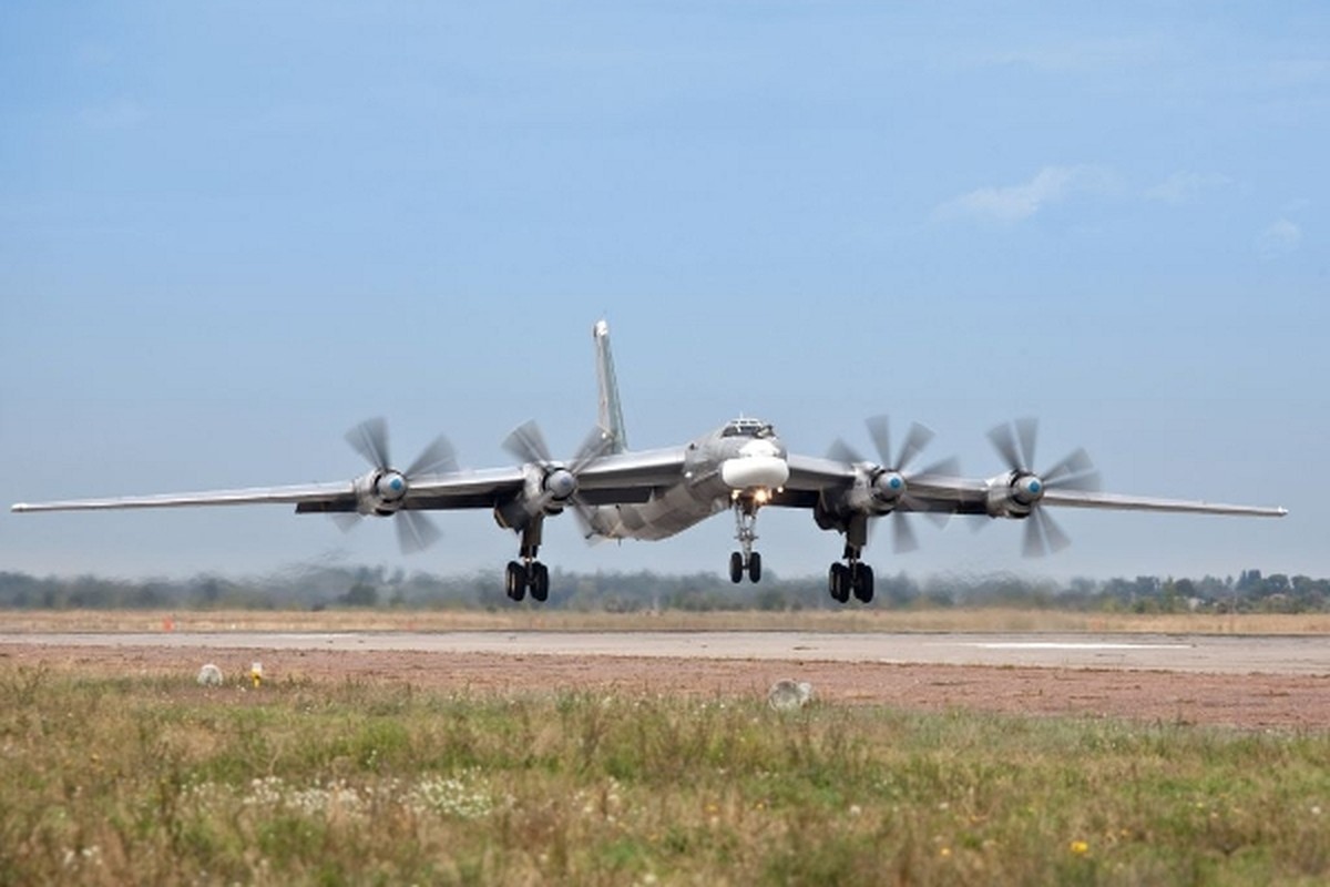 Washington lo sot vo khi Tu-95MS cu luon lo o Bac Bang Duong-Hinh-8