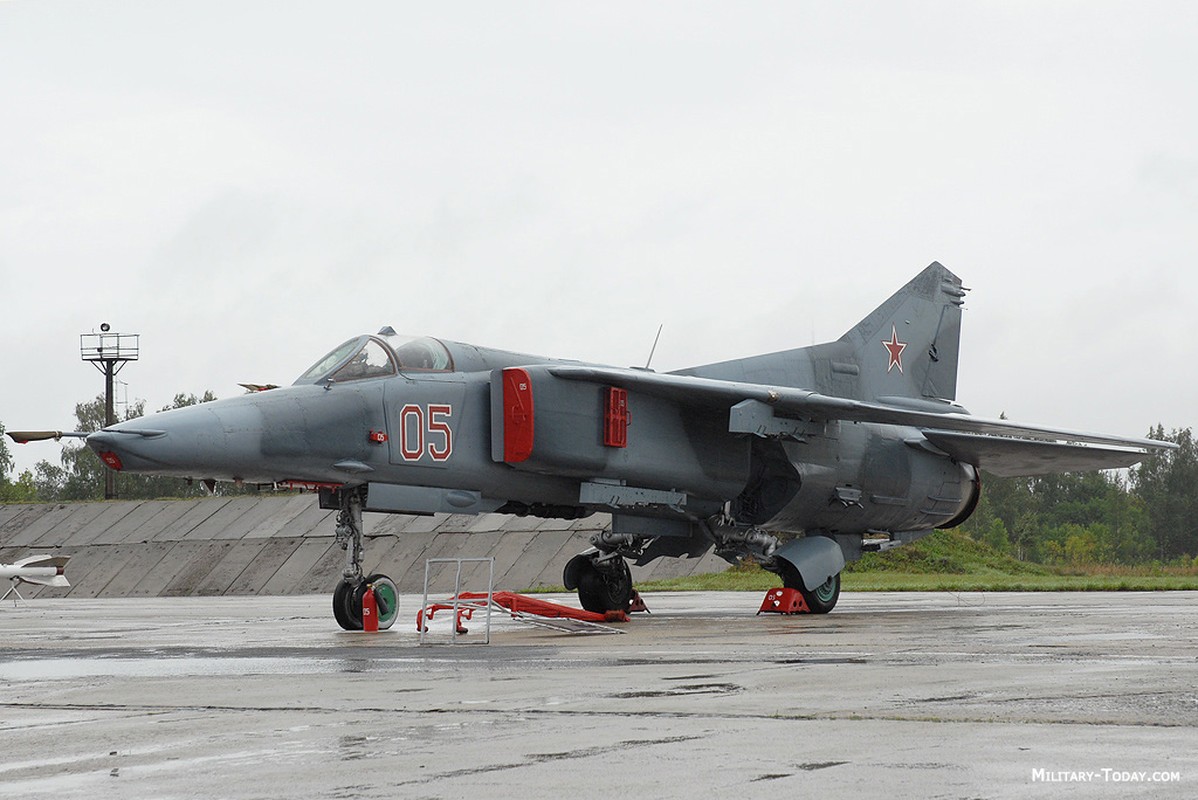 Cuong kich MiG-27: Dua con bi ruong bo cua Mikoyan-Hinh-8
