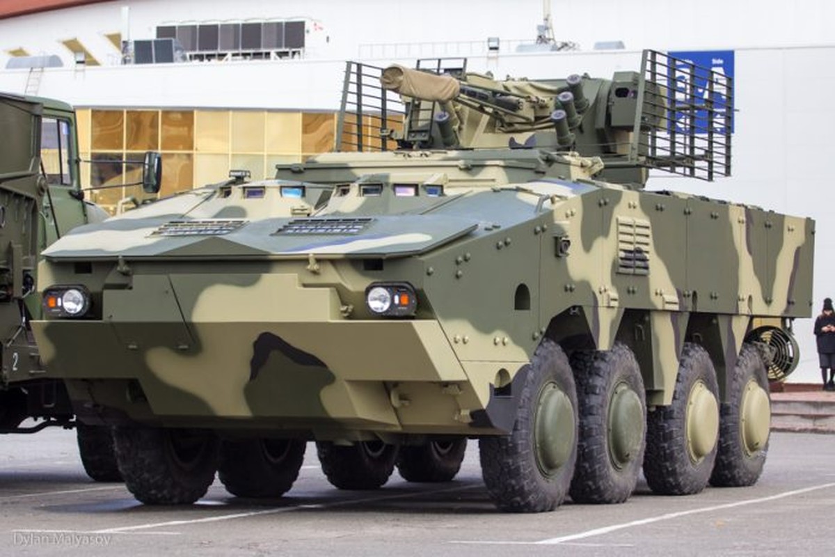 Lo dien bien the BTR-4 moi cua Ukraine, hon han &quot;hang&quot; Nga