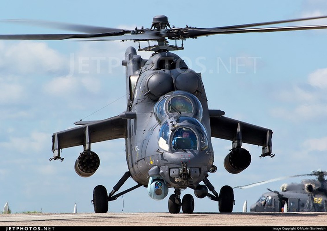 Chum anh: Suc manh “sieu” truc thang tan cong Mi-35M-Hinh-13