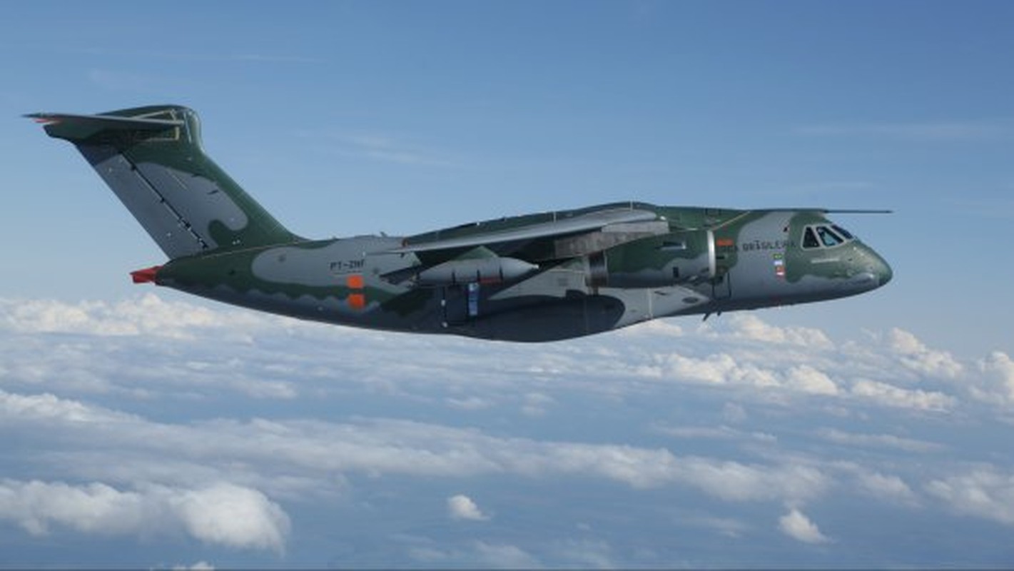 Van tai co KC-390 Brazil chua kip bay da “gay canh“-Hinh-9