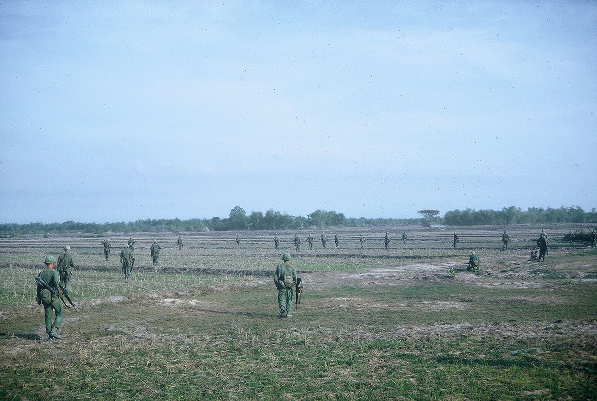 Dung ca sieu phao My van khong the “khoan thung” Dat thep Cu Chi-Hinh-3