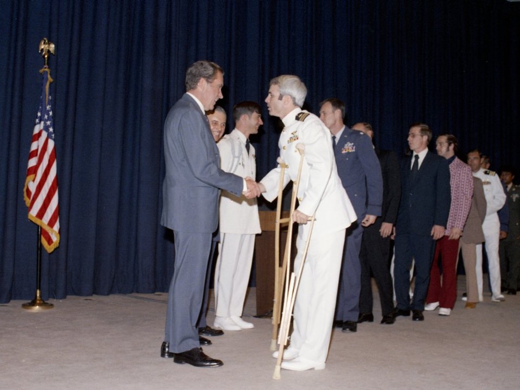 Anh hiem thoi tre cua ong John McCain o Viet Nam-Hinh-8