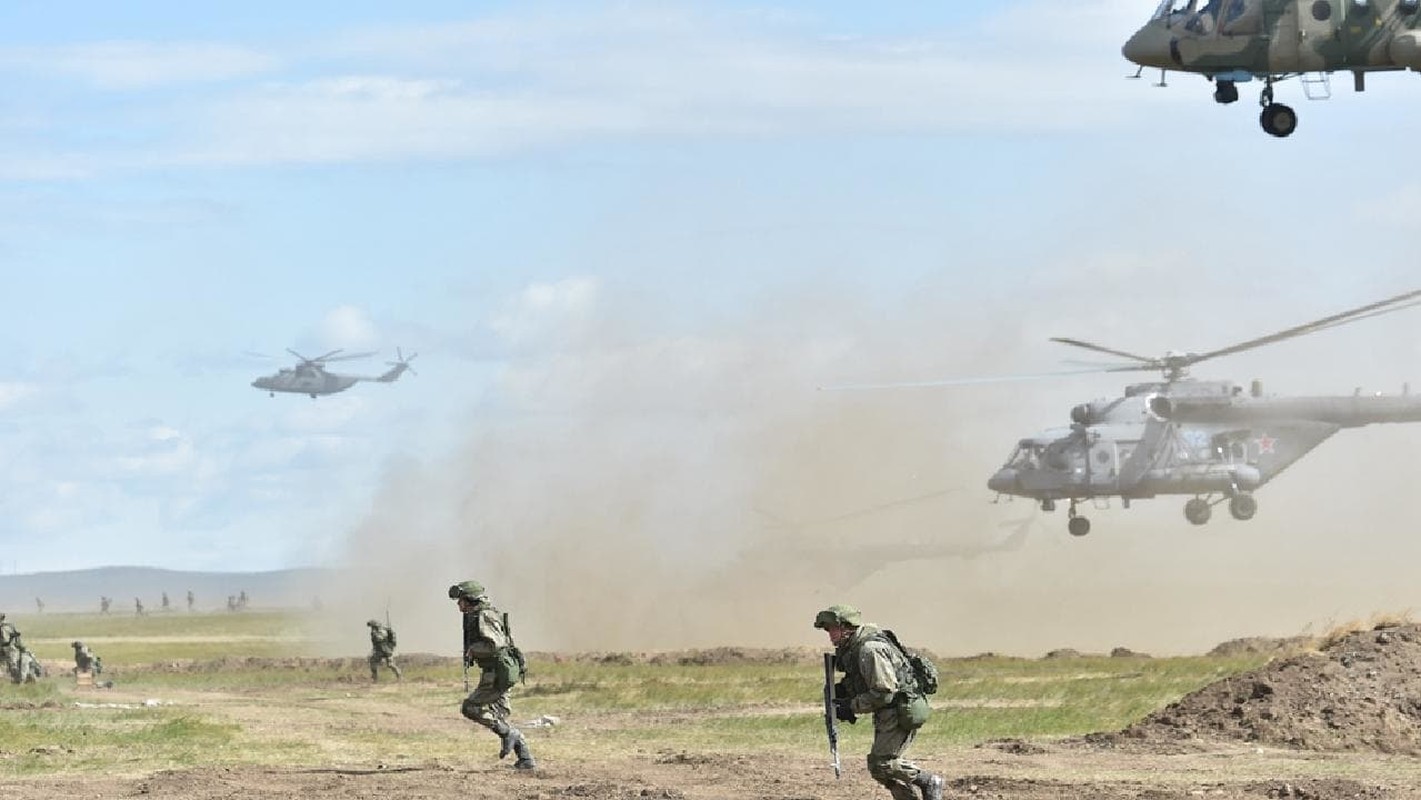 Bi an ly do tai nan dau tien tai cuoc tap tran Vostok-2018-Hinh-2