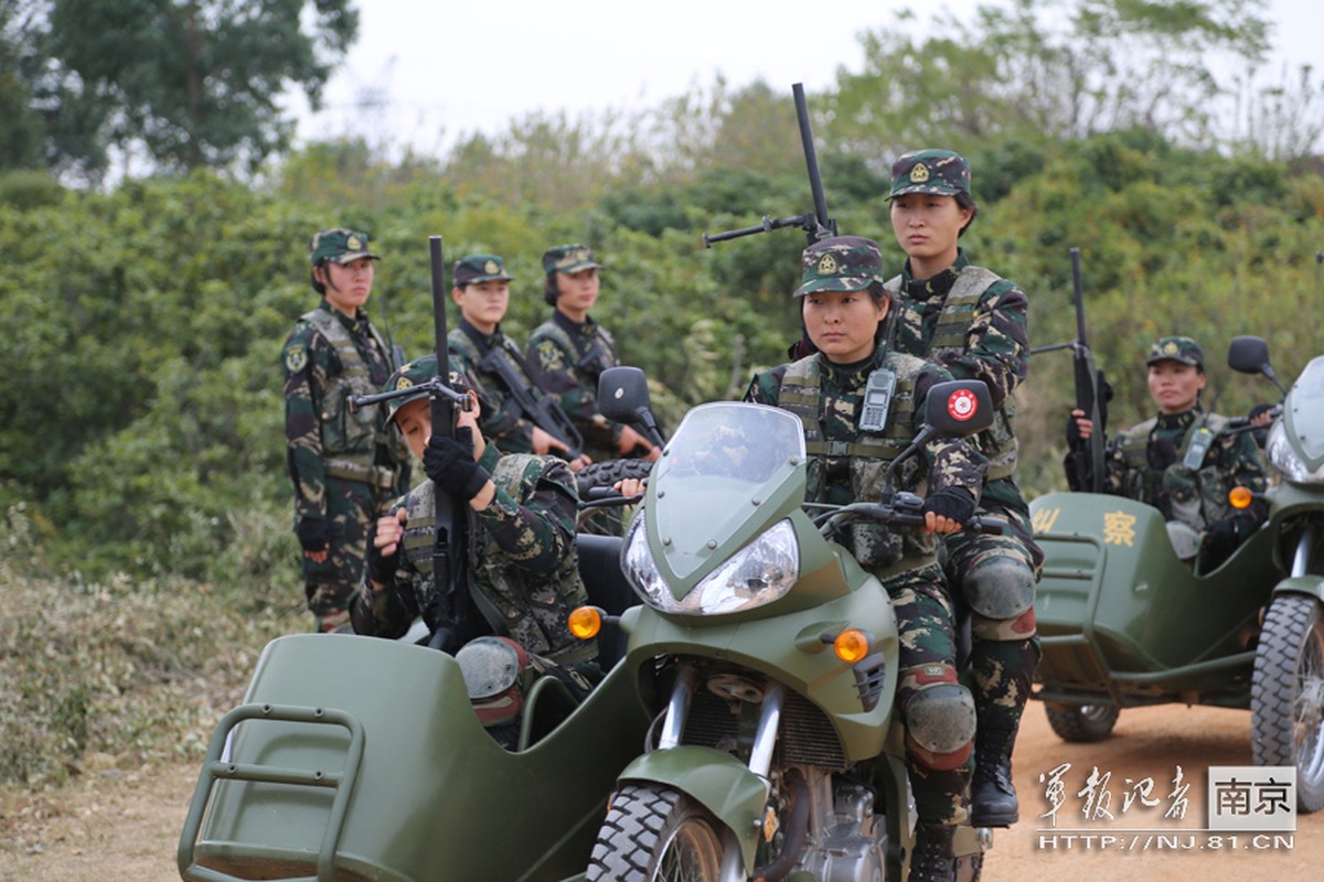 Choang vang voi cach Trung Quoc tuyen nu binh si-Hinh-3