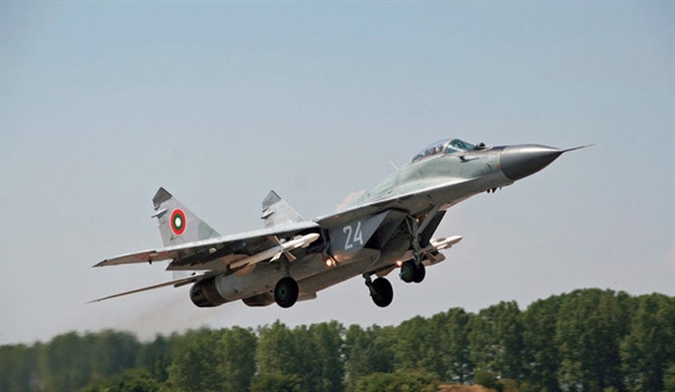 Bulgaria tha mua F-16 gia re hon nho Nga nang cap MiG-29-Hinh-4