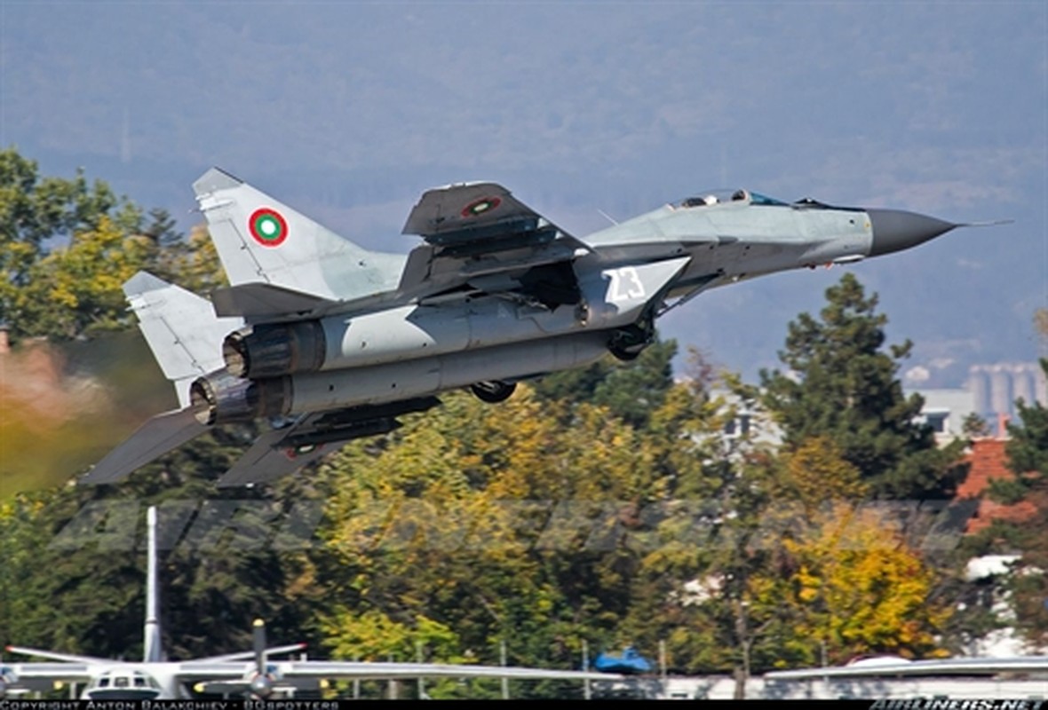 Bulgaria tha mua F-16 gia re hon nho Nga nang cap MiG-29-Hinh-9