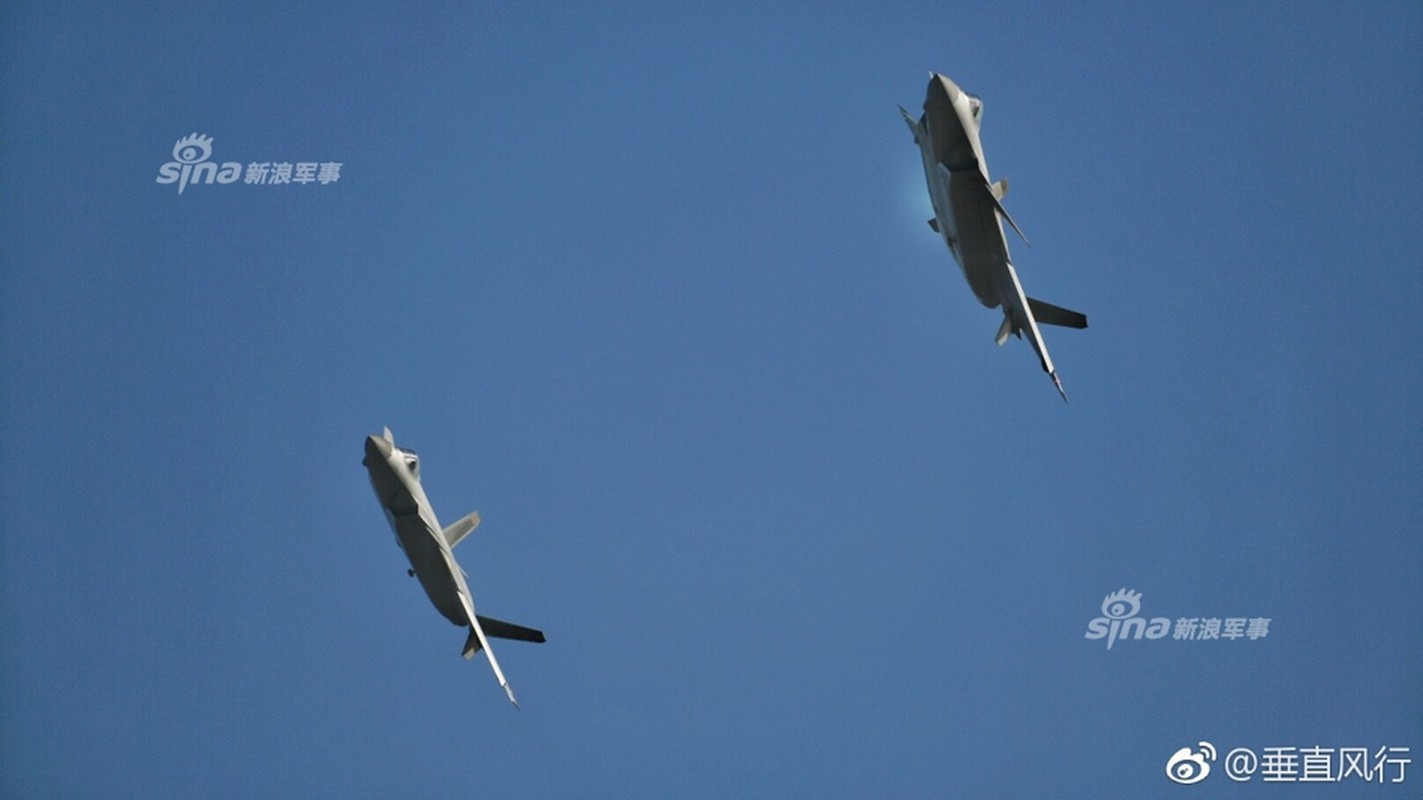 J-20 tung canh mo man Trien lam Hang khong Quoc te Chu Hai-Hinh-2