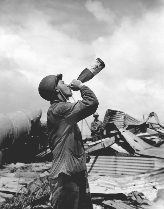 Chien truong Tarawa: TQLC My lan dau giap mat quan Nhat-Hinh-20