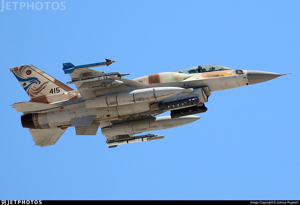 My bat den xanh, Croatia co ngay F-16 cuc xin tu Israel-Hinh-6