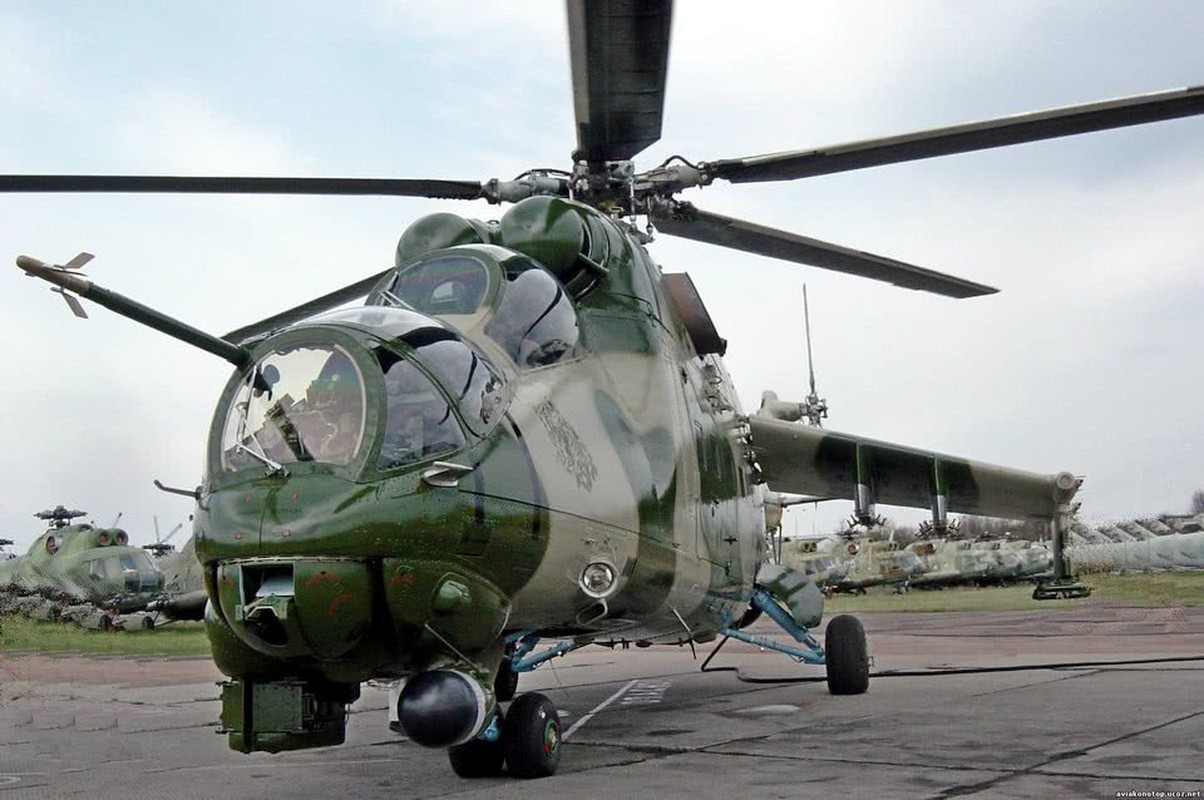 La doi cach Ukraine hien dai hoa truc thang tan cong Mi-24-Hinh-6