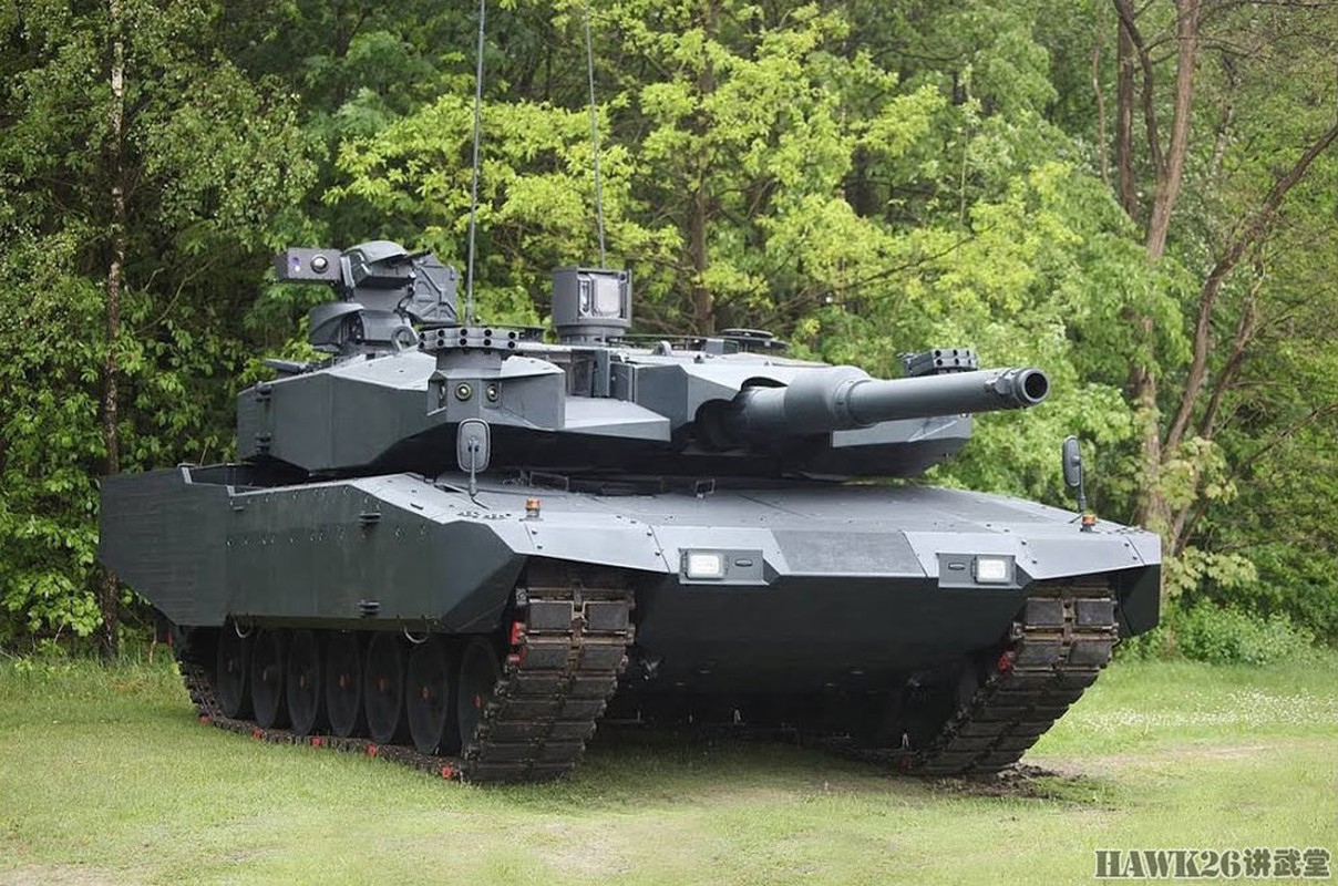 Ba Lan dua vao bien che xe tang Leopard 2PL dau tien-Hinh-8