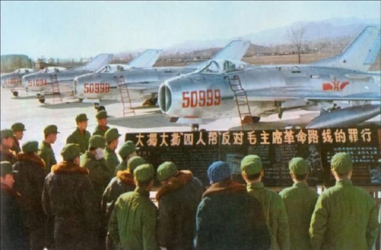 Chien tranh Bien gioi 1979: Vi sao 700 may bay Trung Quoc khong dam cat canh?-Hinh-2