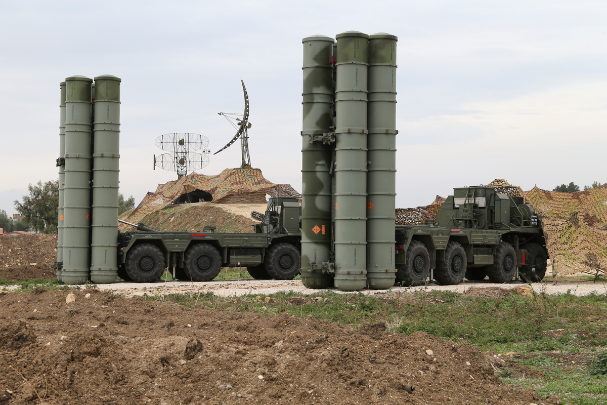 Ten lua S-400 va THAAD se 