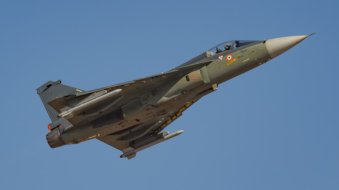 Nhan to dac biet Tejas co giup An Do danh bai F-16 Pakistan?
