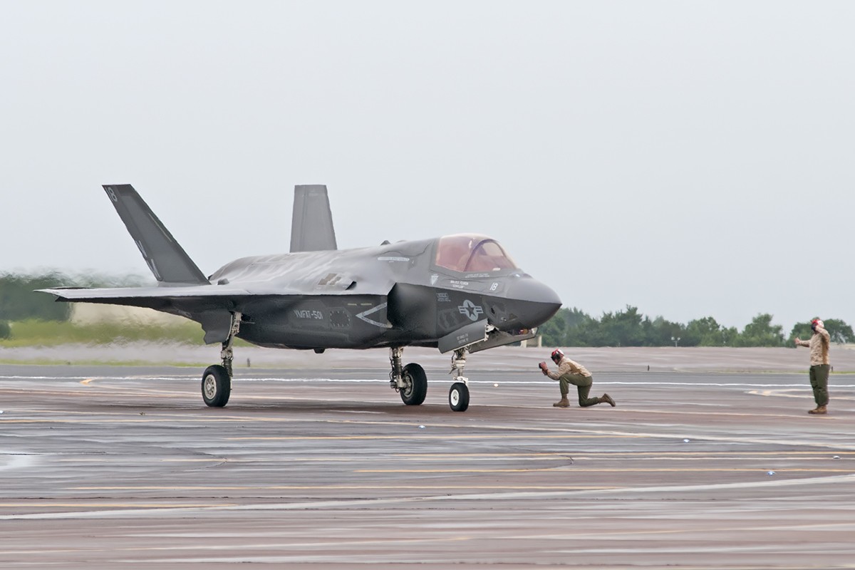 Dua F-35B den gan Syria, nuoc Anh dang 