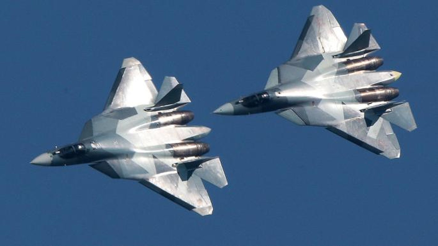 Tong thong Putin duoc tiem kich Su-57 ho tong di tham MiG-31-Hinh-3