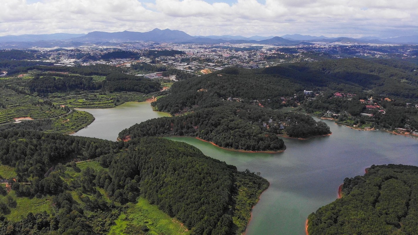 Du an bat dong san sai pham 'vay' ho Tuyen Lam, Da Lat 'tuyt coi'