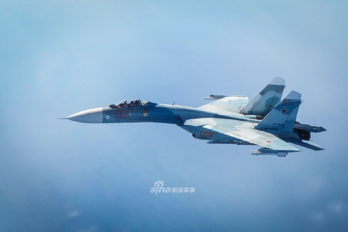 Can canh Su-27 Nga bi tiem kich Anh ap tai o bien gioi Estonia-Hinh-4