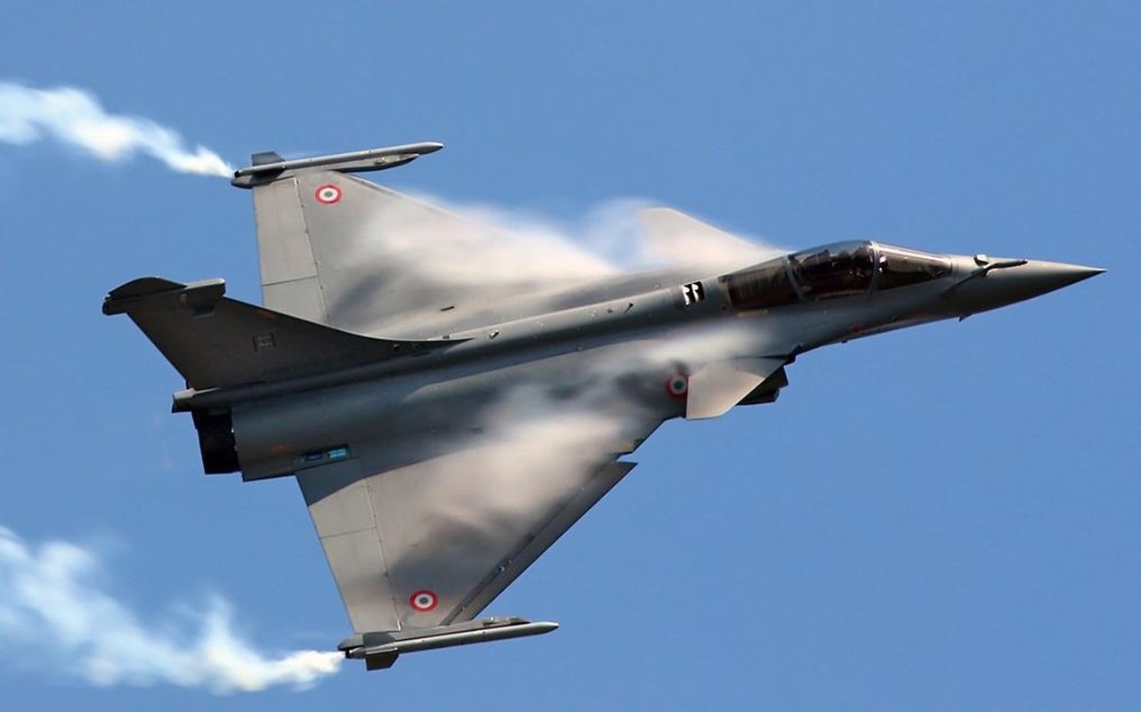 Su-30 cua An Do co gi hon Rafale ma phi cong Phap 