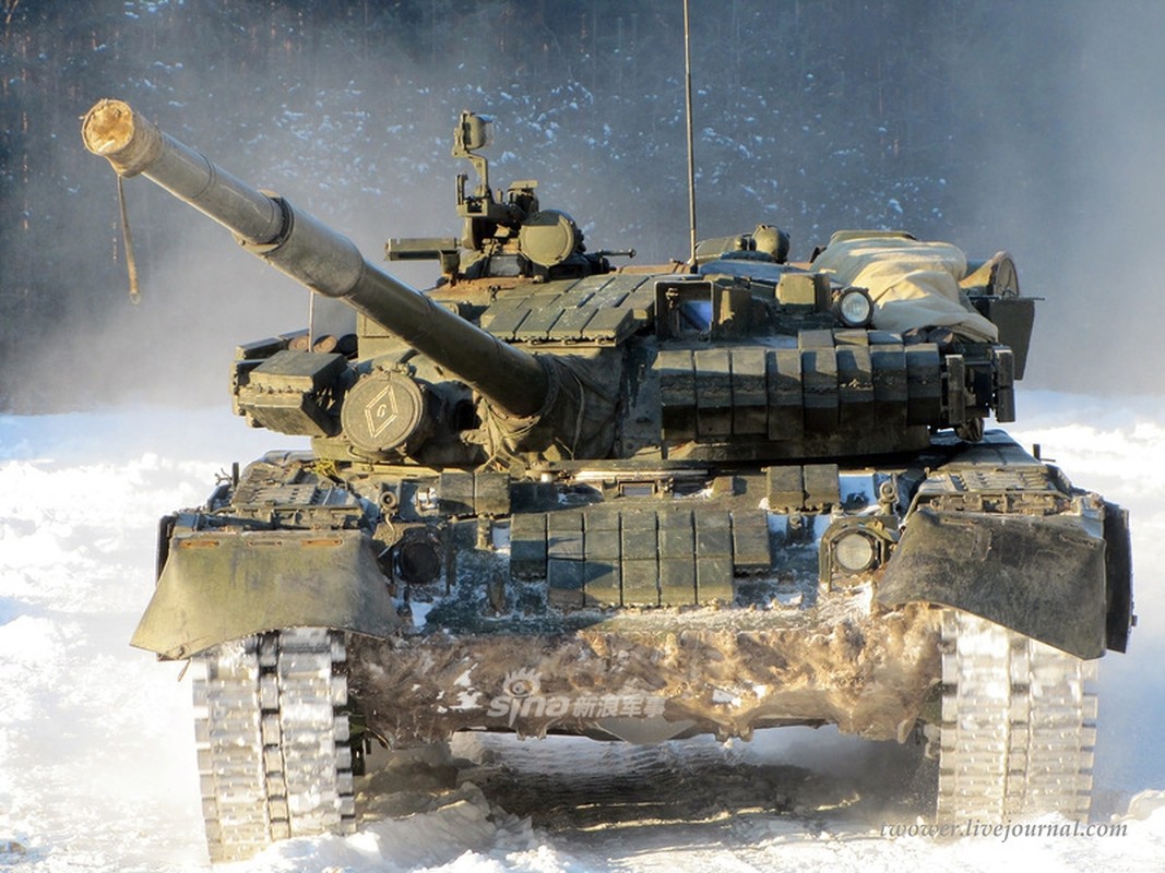 Nga mang T-80 cung kip lai nu tham gia dua tang Tank Biathlon-Hinh-10