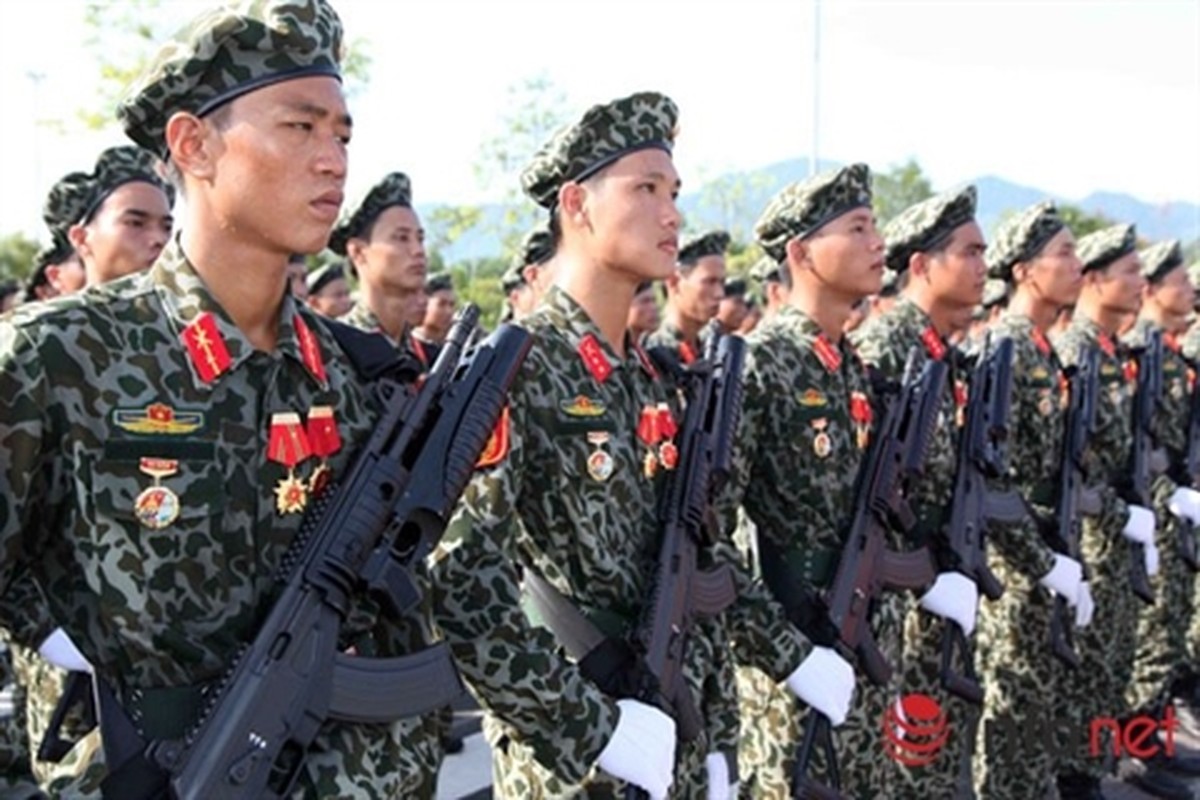 Viet Nam tang cuong trang bi sung Galil ACE 31 thay cho AKS va M18-Hinh-8