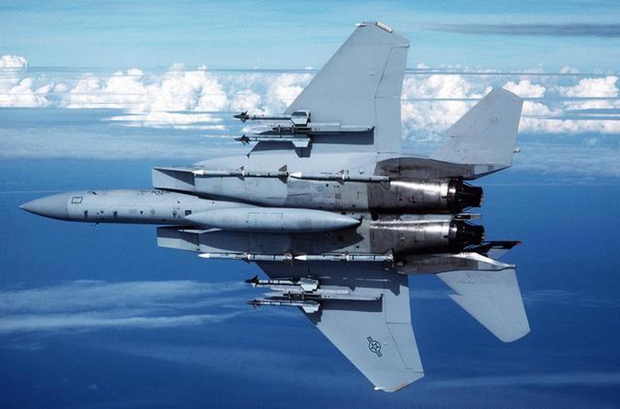 Khong quan My dung F-15 