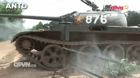 Phan biet hai xe tang huyen thoai T-54 va T-55 trong bien che Viet Nam-Hinh-10