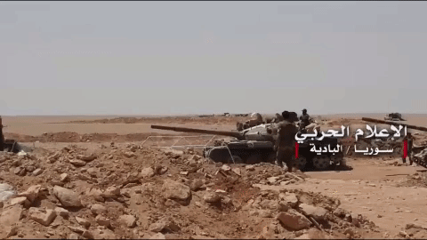 Xe tang T-62M Nga vien tro cho Syria bi phien quan tieu diet the nao?-Hinh-2