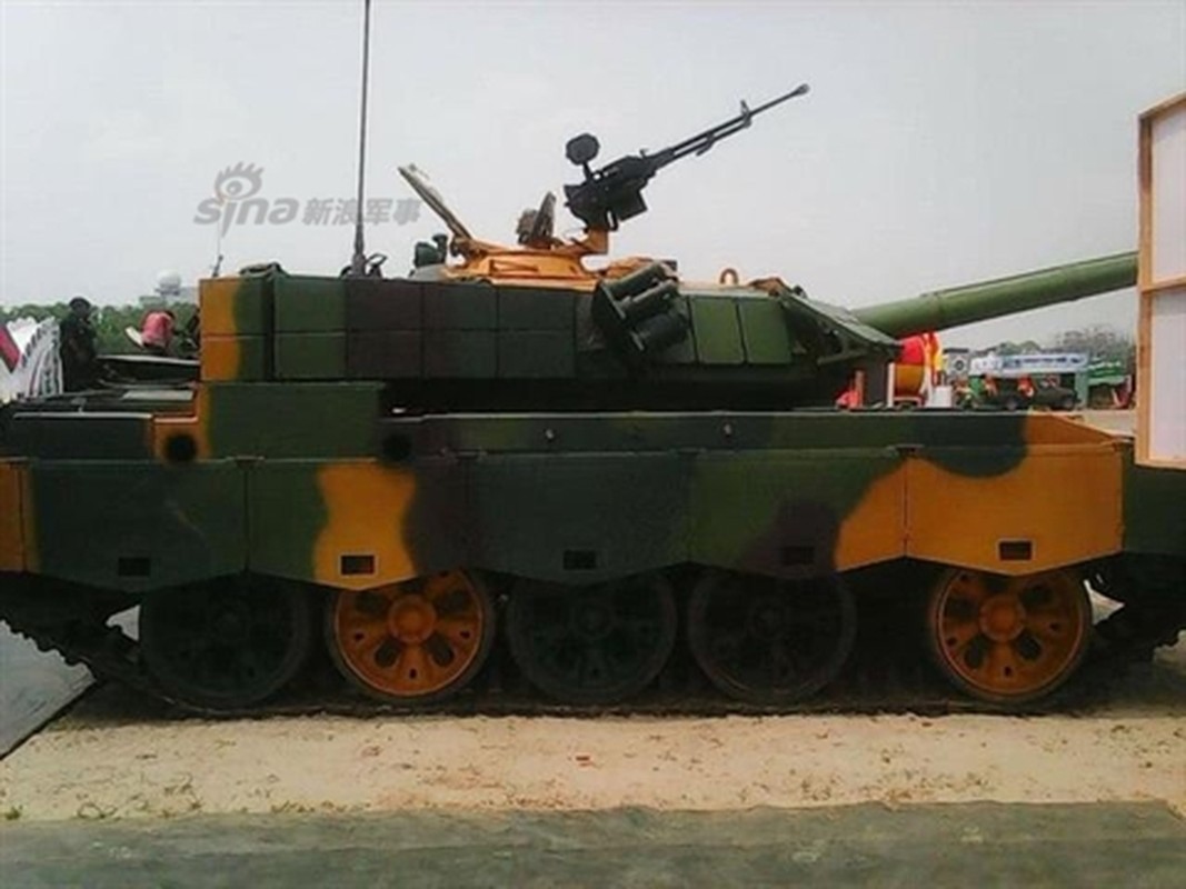 Viet Nam nen hoc theo cach cai bien xe tang T-54/55 trong giong het T-90 nay?-Hinh-5