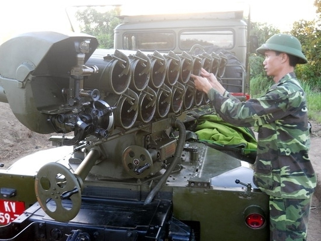 Tinh hoa BM-21 chua du, Viet Nam con co mot phao phan luc khac 