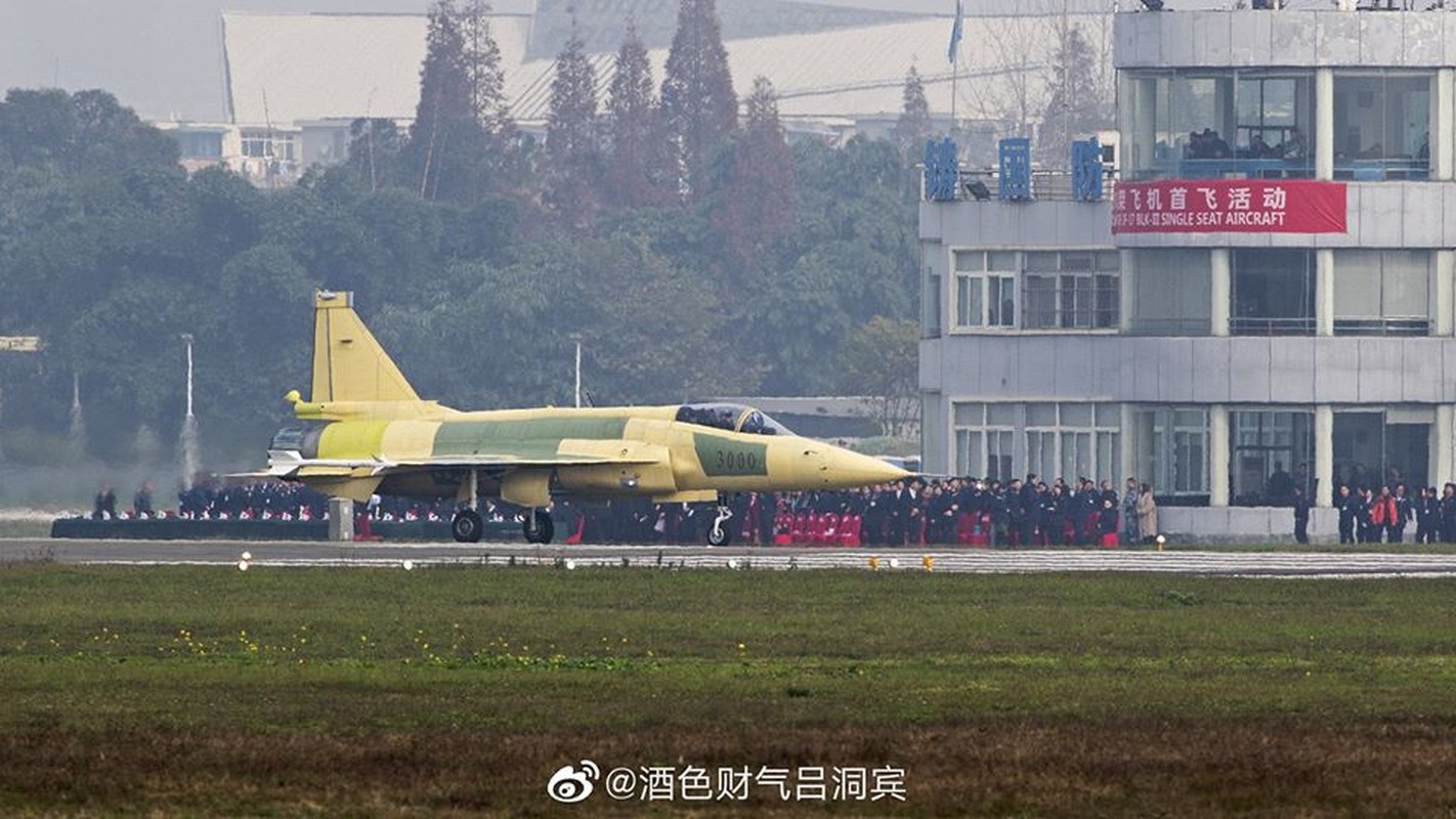 Trung Quoc nang cap JF-17 len phien ban 3, co dang la moi lo cho Nhat – Han?