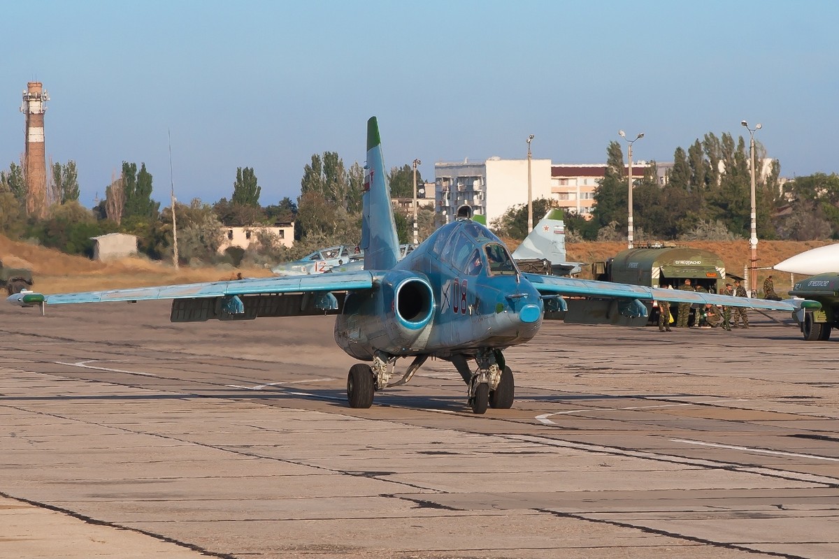 Su-25 thanh cong ruc ro o Trung Dong, xung dang thay the cho Su-22 Viet Nam-Hinh-5