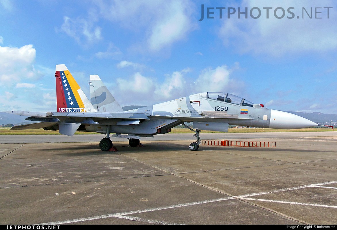 Bat ngo: Viet Nam la quoc gia so huu nhieu sieu co Su-30MK2 nhat the gioi!-Hinh-5