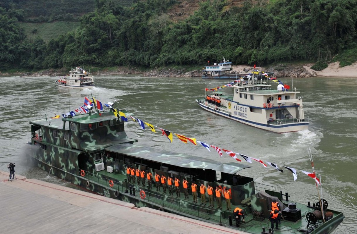 Quy mo Thuy quan Lao: Quoc gia Dong Nam A duy nhat khong giap bien-Hinh-2