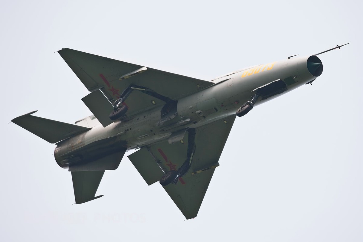 Viet Nam loai bien MiG-21 tu lau, den nay Trung Quoc van dung J-7 nhu… chu luc-Hinh-12