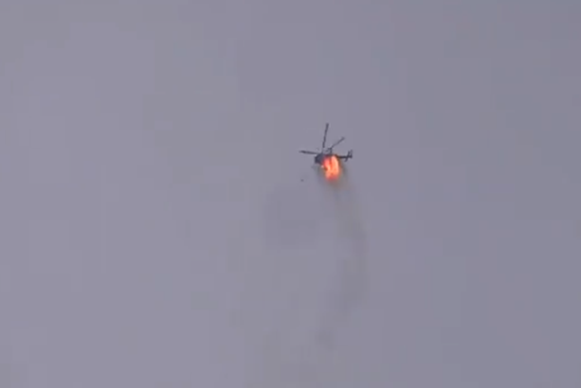 Giay phut truc thang Mi-17 Syria 