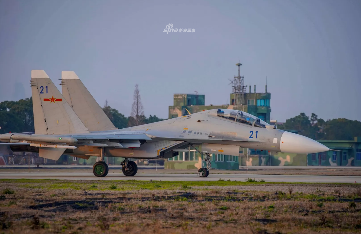 So luong tiem kich Su-30MK2 Trung Quoc so huu lieu co bang Viet Nam?-Hinh-4