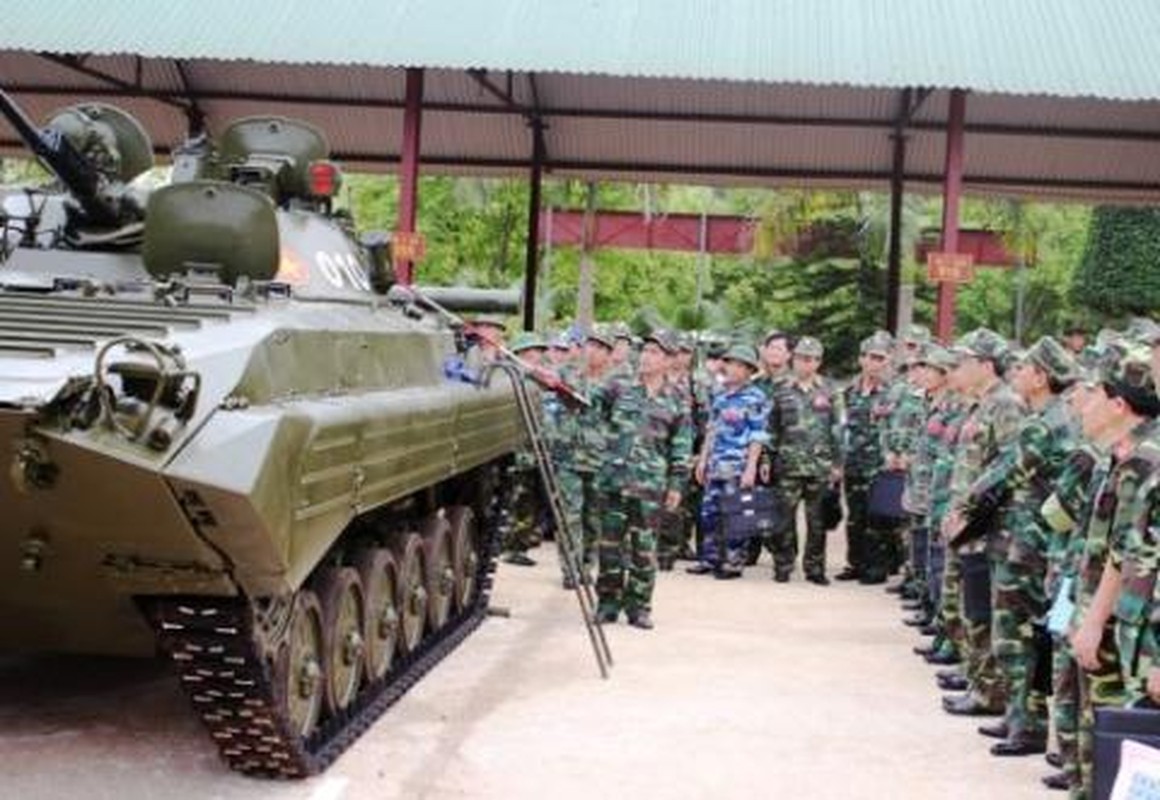 Xe chien dau BMP-2 trong bien che Quan doi Viet Nam manh me toi nhuong nao?-Hinh-5