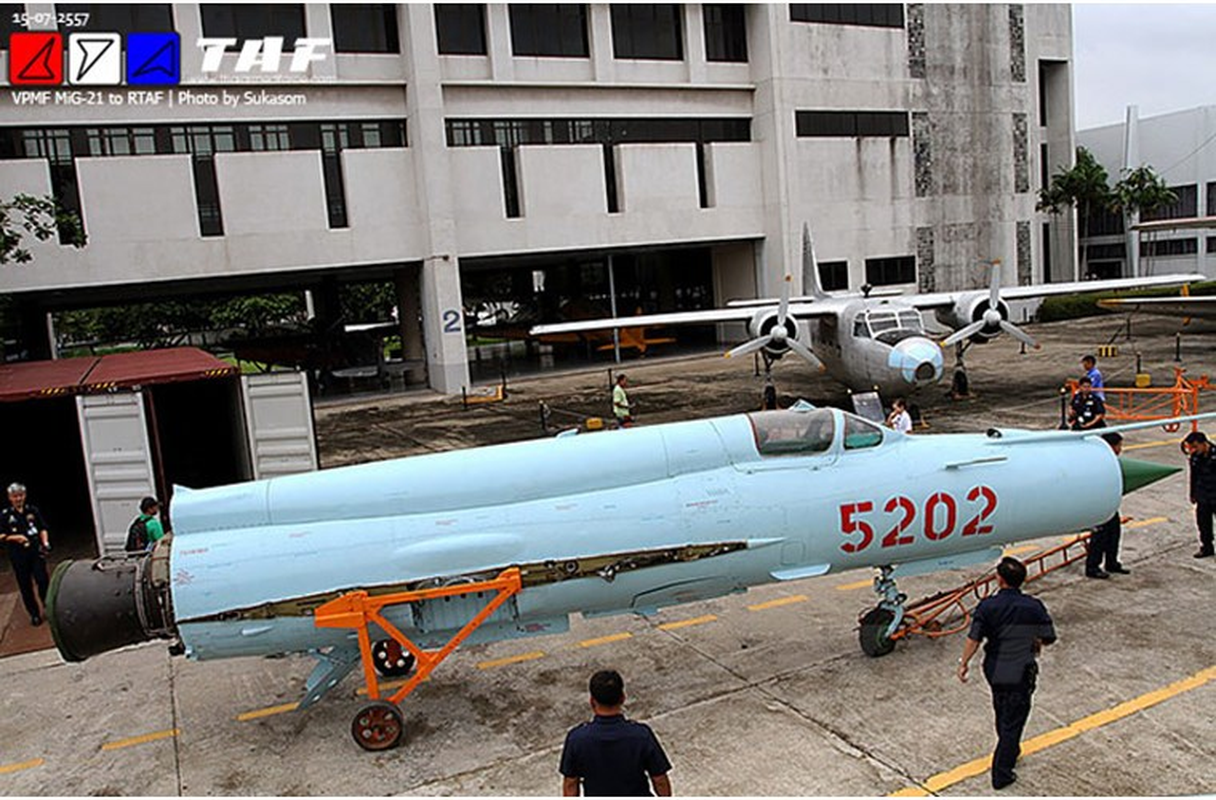 Tiem kich MiG-21MF cua Khong quan Viet Nam kieu hanh tren dat Thai Lan-Hinh-3