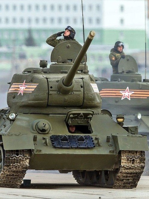 Bat ngo: Xe tang T-34 Lao se duoc tham gia duyet binh o Quang truong Do-Hinh-10