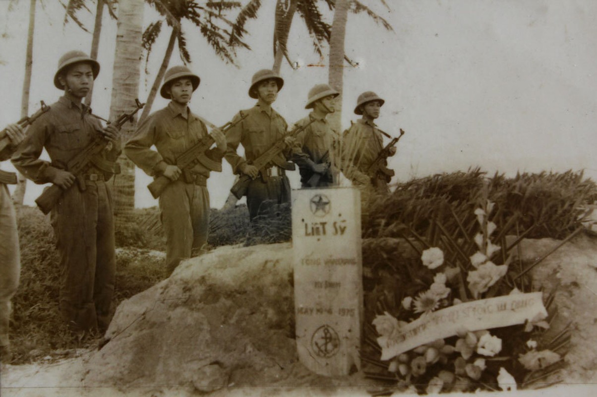 Hai quan Viet Nam giai phong hang loat hon dao trong chien dich Ho Chi Minh-Hinh-4