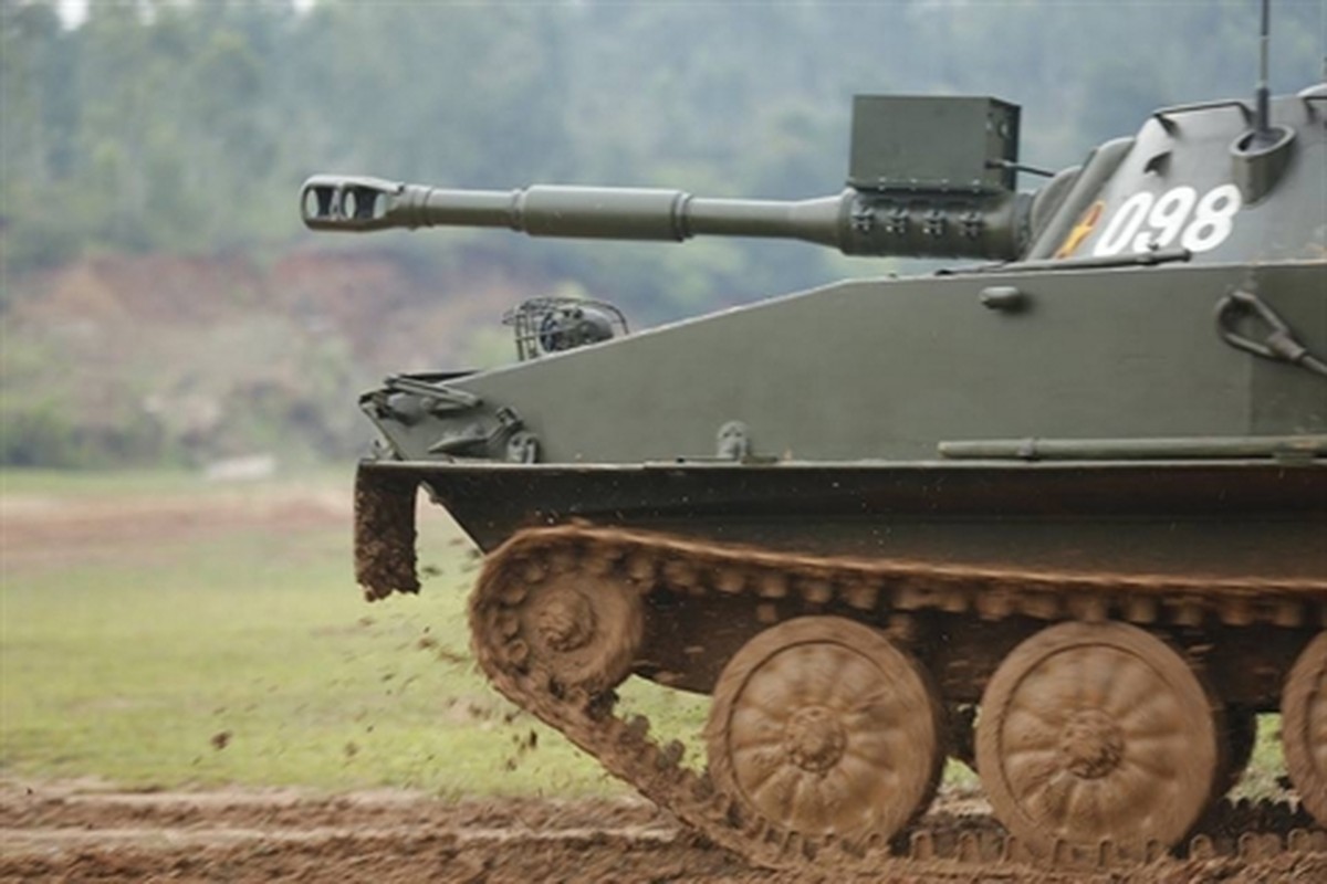 Xe tang PT-76 Viet Nam nhu moi khien 