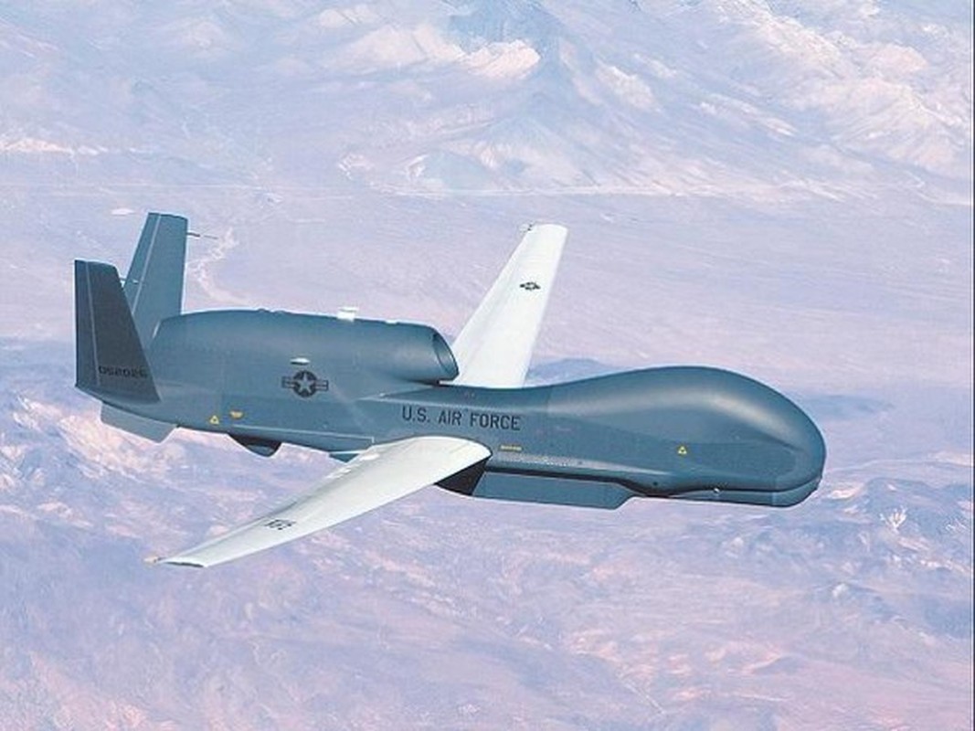 Han Quoc nhan sieu UAV do tham RQ-4 Global Hawk tu My-Hinh-13