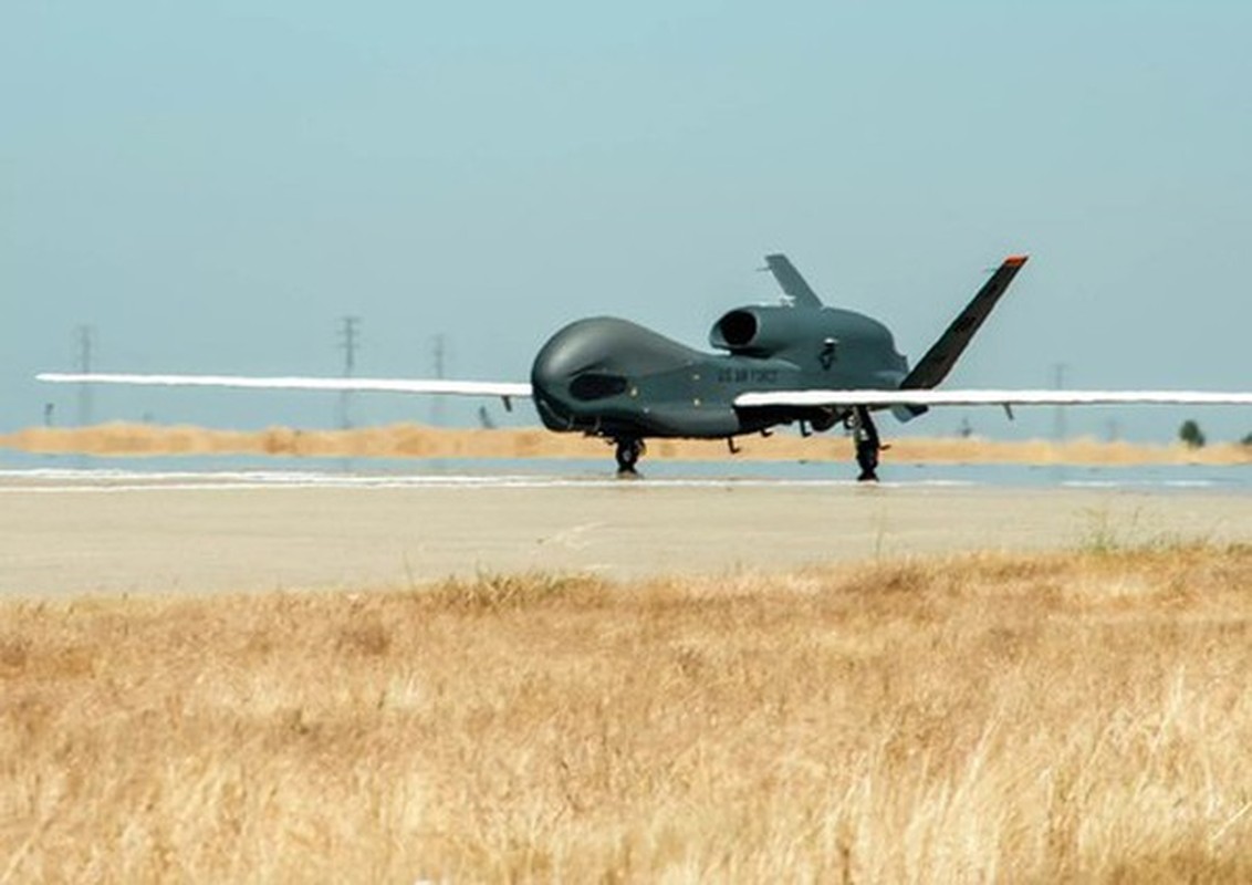 Han Quoc nhan sieu UAV do tham RQ-4 Global Hawk tu My-Hinh-2