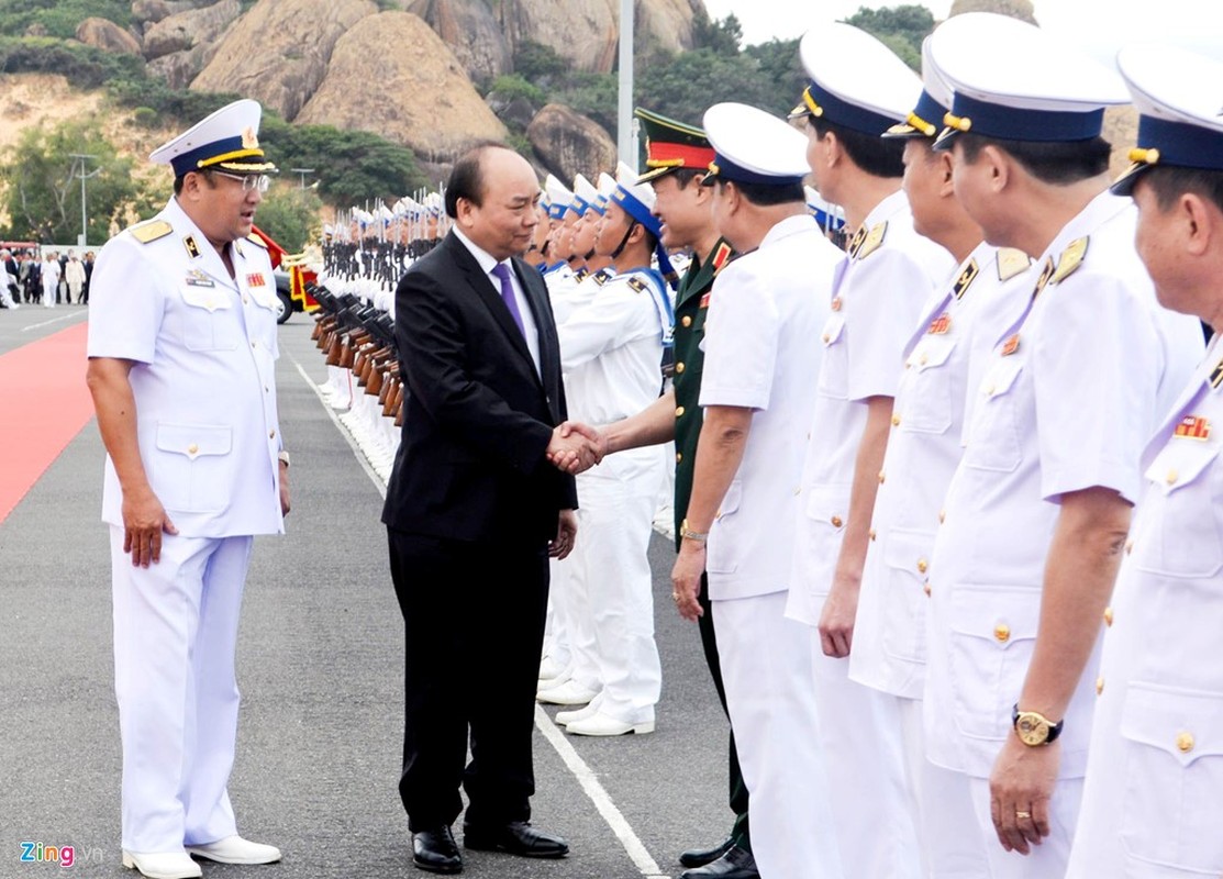 Can canh le thuong co tau ngam Da Nang, Ba Ria-Vung Tau-Hinh-10