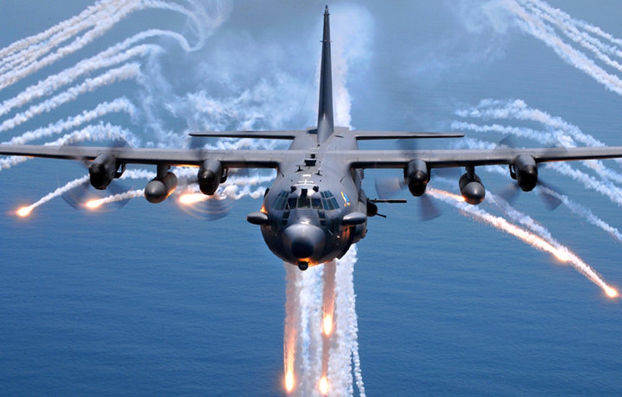 Ghe so “hung than bong dem” AC-130 cua Khong quan My-Hinh-3