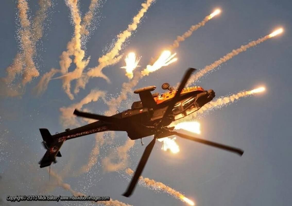 Can canh sieu truc thang Apache san lung IS o Syria-Hinh-10