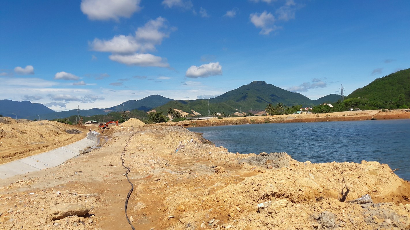 Zoom chi tiet du an Golden Hills cua Cong ty Trung Nam lan song Cu De - Da Nang-Hinh-4